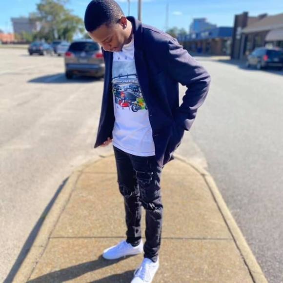 Meet your Posher, Anthony - Picture 1 of 1